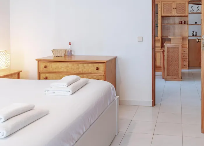 Vau In Alvor, By Mycelia *